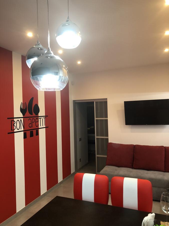 Bon Apetit Apartament Lemberg Exterior foto